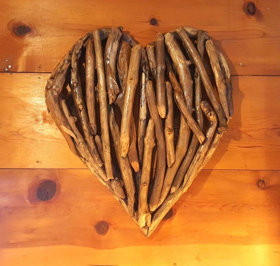 Lil' Log At Hearthstone Cabins And Camping - Pet Friendly Helen Bagian luar foto